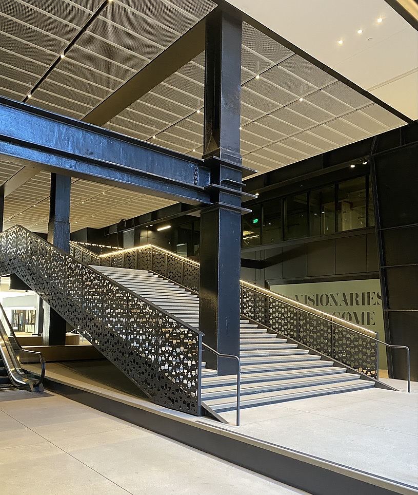 California Market Center (CMC) — photograph 7 of 27