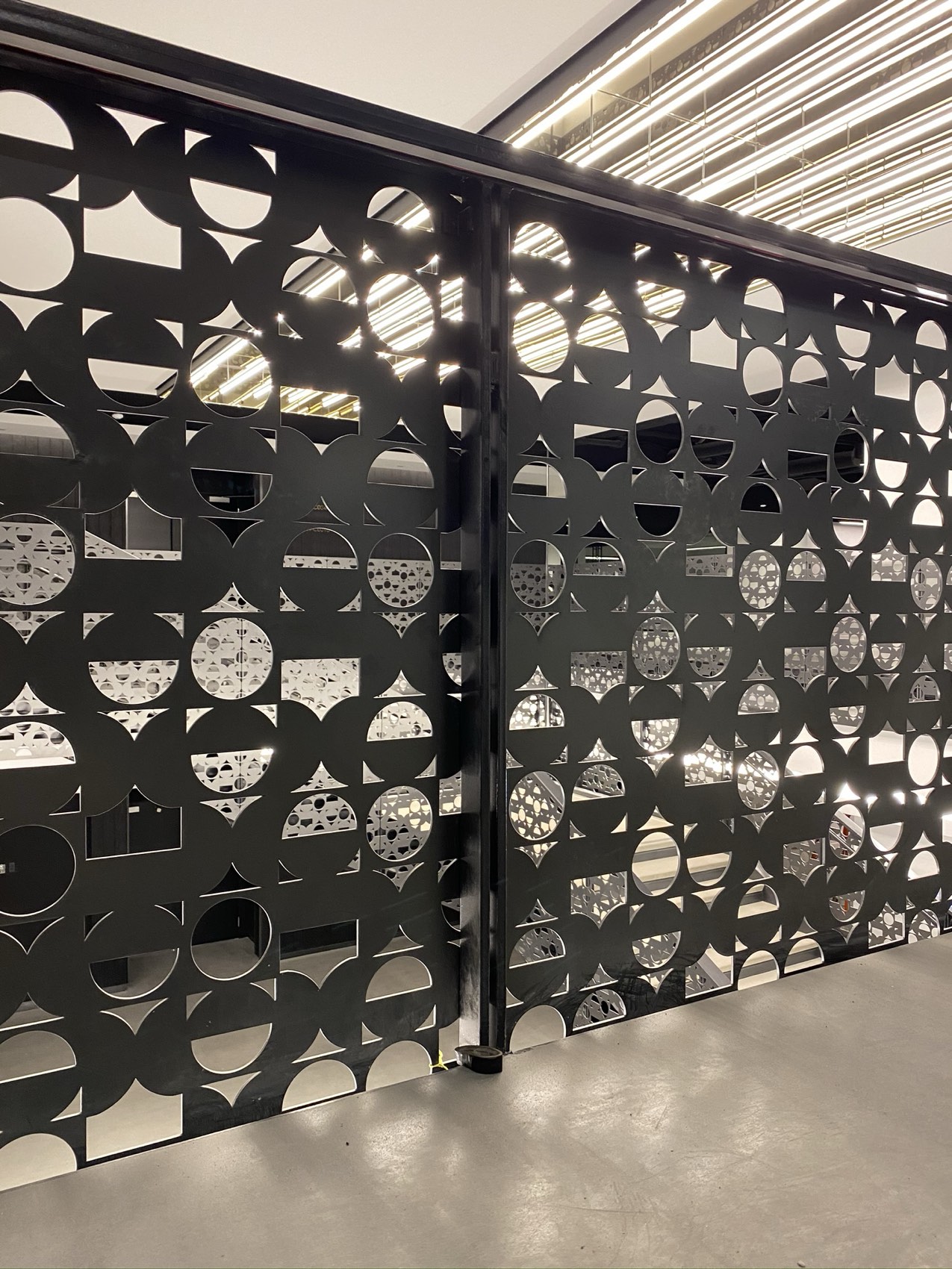 California Market Center (CMC) — photograph 15 of 27