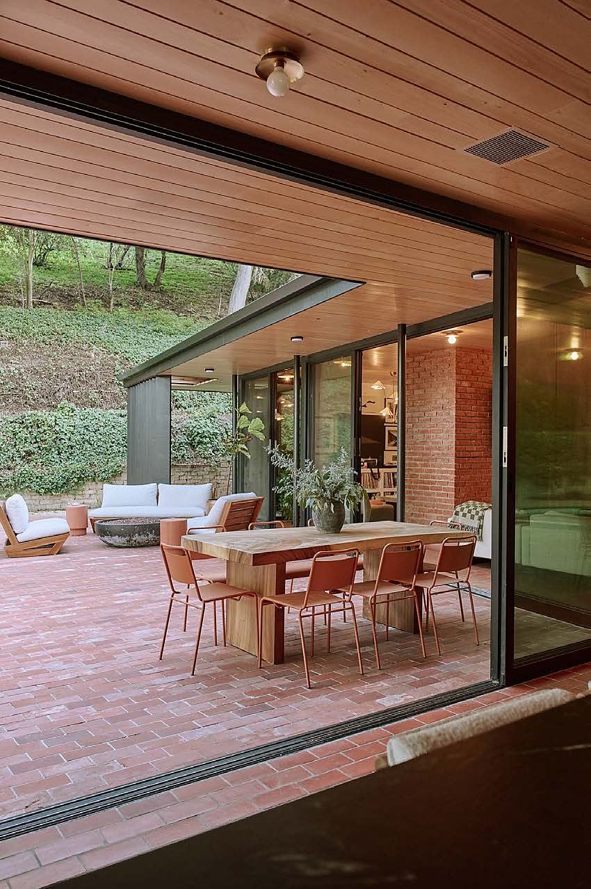 Fryman Canyon House — photograph 4 of 8