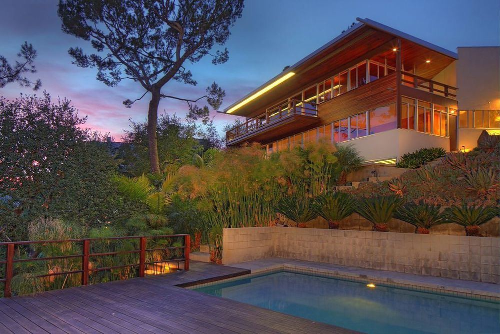 Neutra House Renovation — photograph 2 of 9