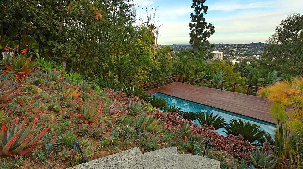 Neutra House Renovation — photograph 6 of 9