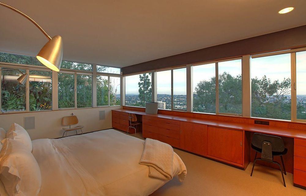 Neutra House Renovation — photograph 8 of 9